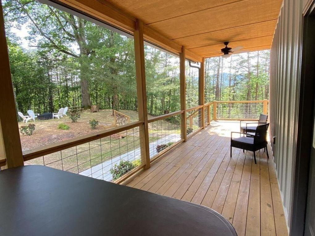 Twin Oaks Cabin ブライソン・シティ エクステリア 写真